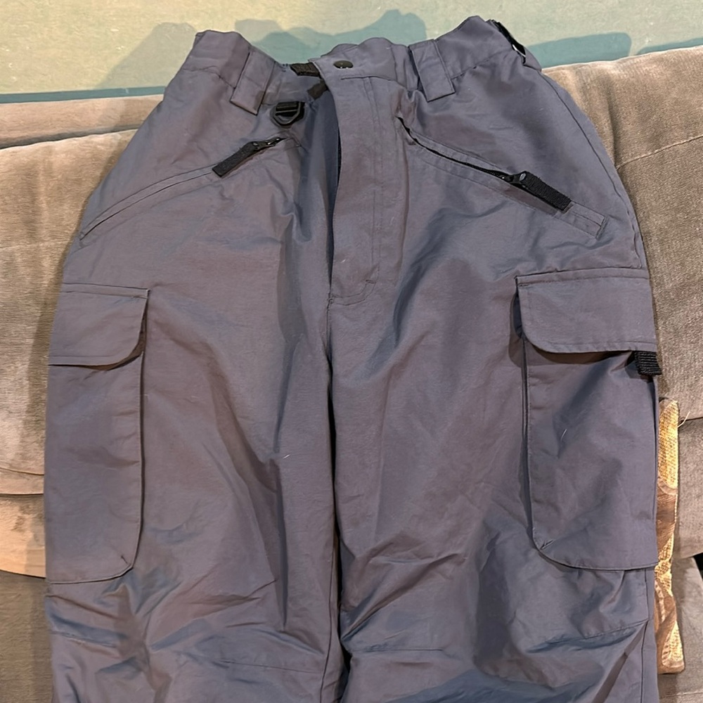TRBN Winterworks Women’s ski pants grey size small